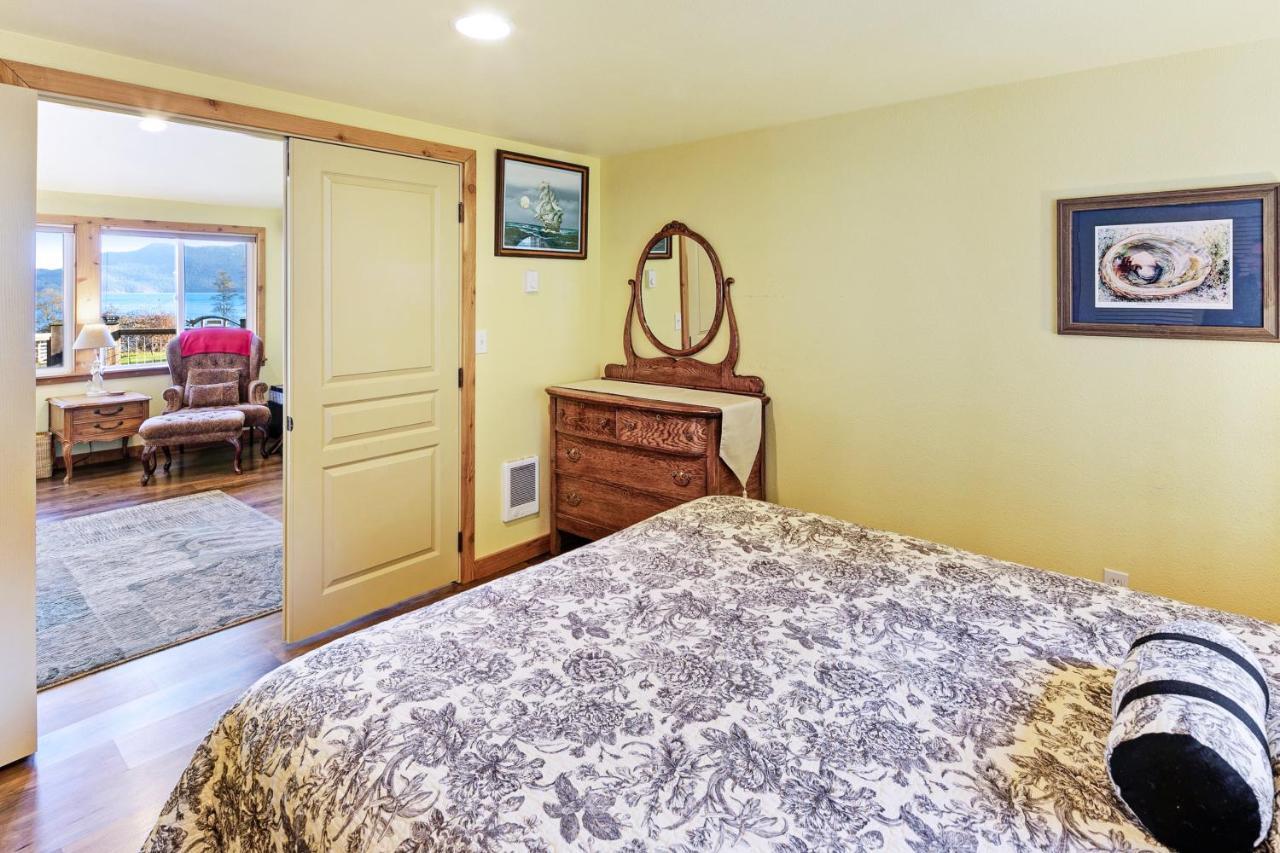 Obstruction Pass Cottage Olga Екстер'єр фото